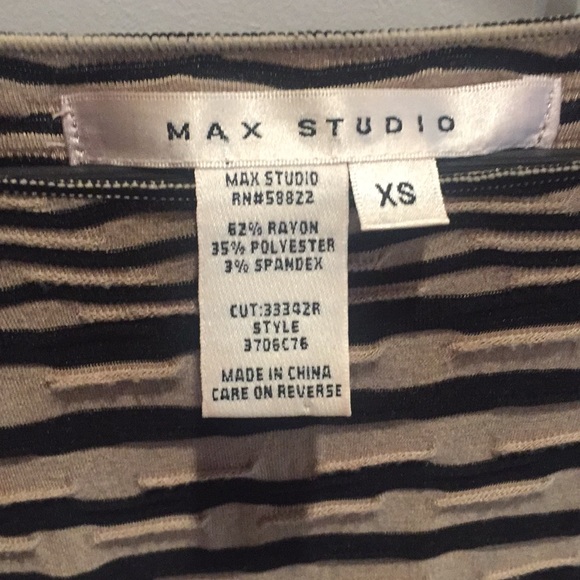 Max Studio 3/4” Sleeve shirt - XS - Picture 2 of 4